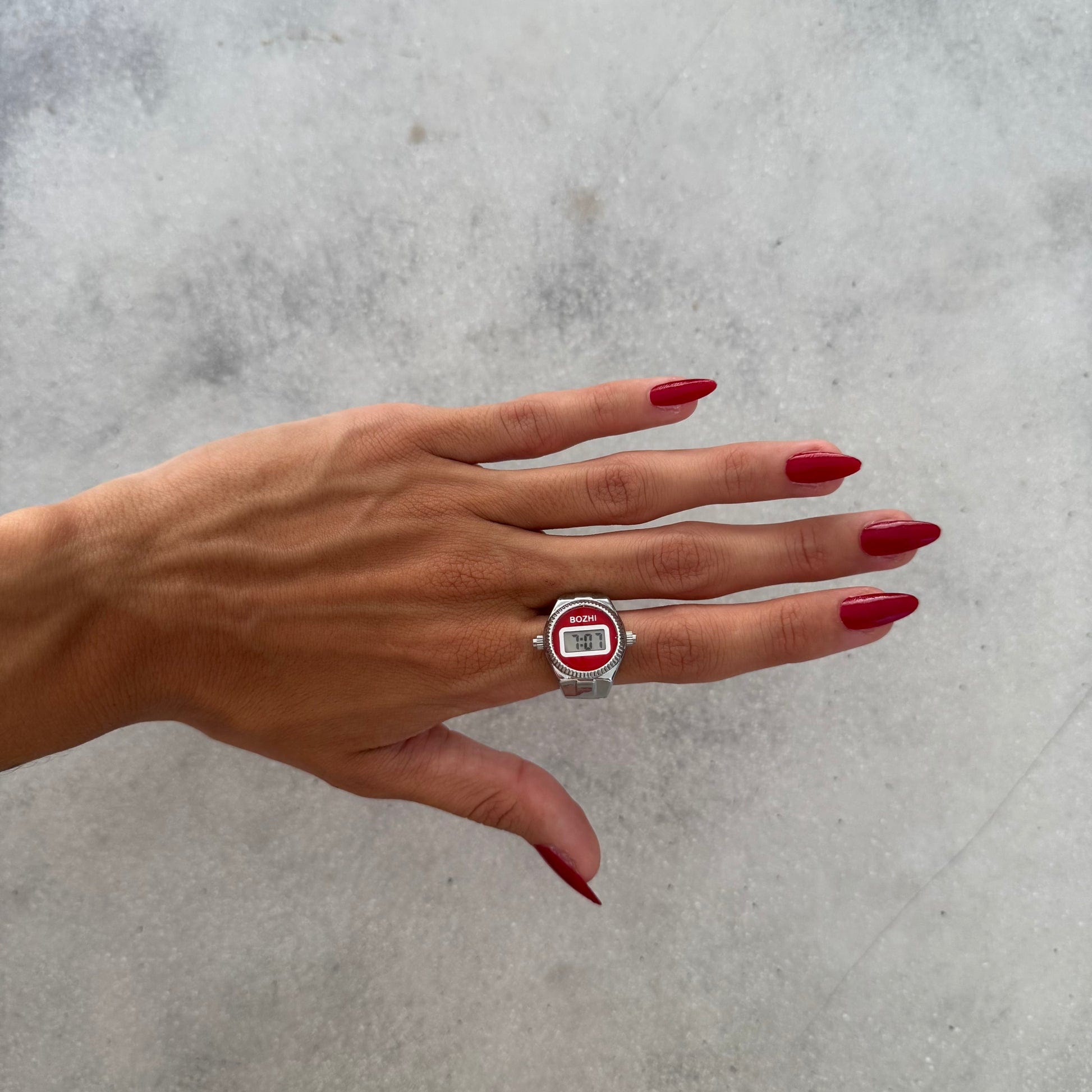 DIGITAL MBM | ARGENT ROUGE